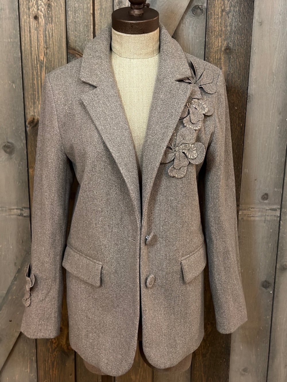NVLT Gray Floral Applique Tailored Longline Embroidered Blazer Jacket Small